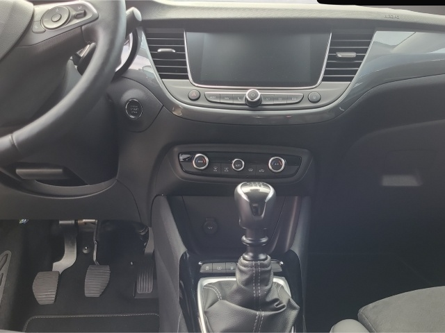 Opel Crossland (X) (02/2024, Benzin)