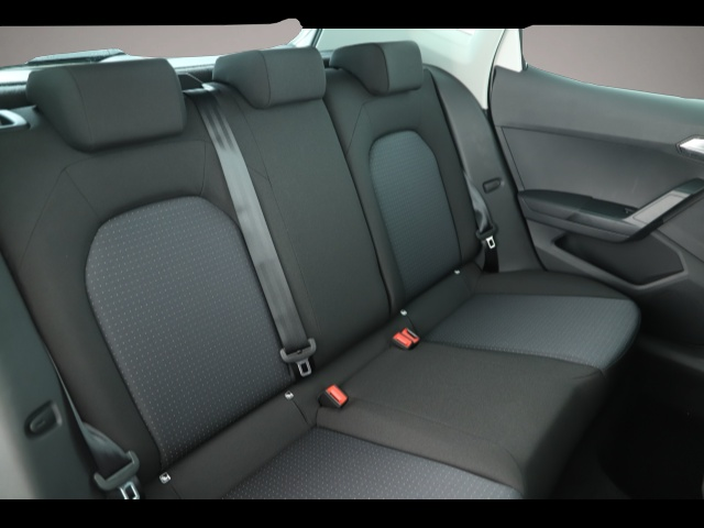 Seat Arona (10/2025, Benzin)