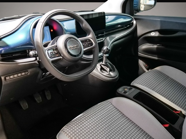 Fiat 500 (04/2026, Benzin)