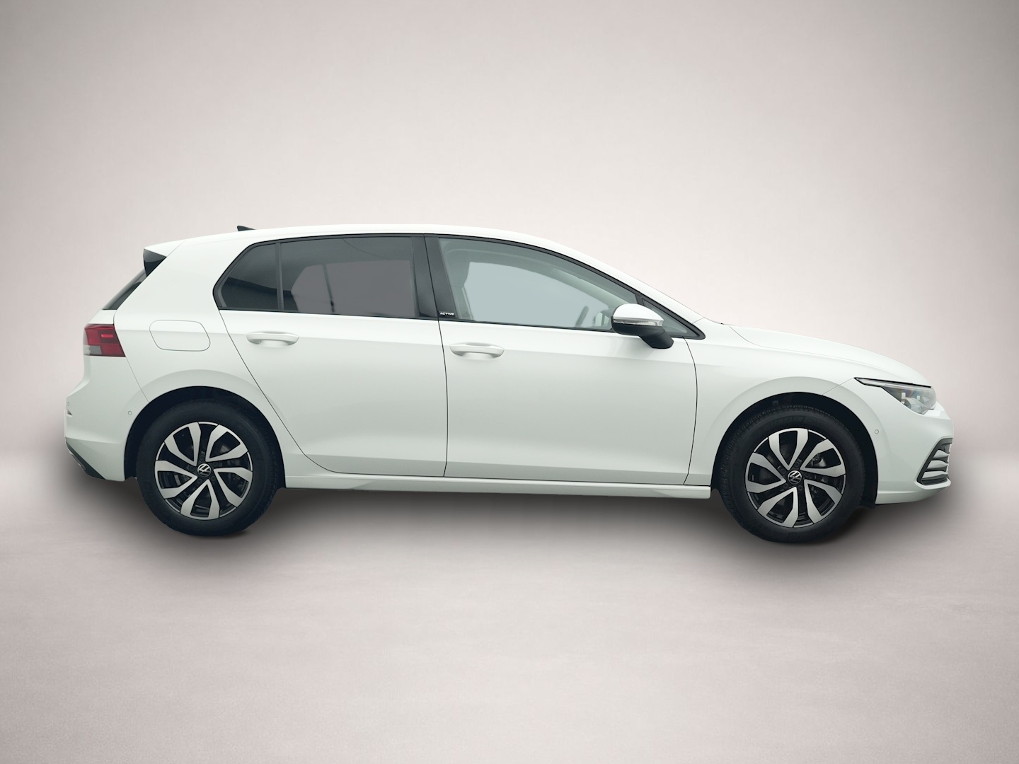 Volkswagen Golf (01/2023, Benzin)