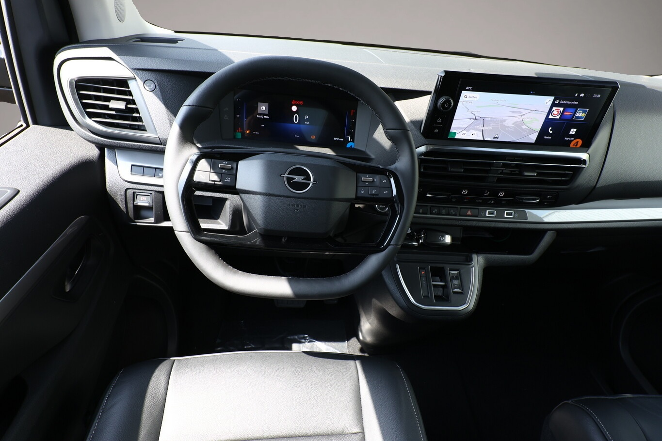 Opel Zafira (03/2026, Diesel)