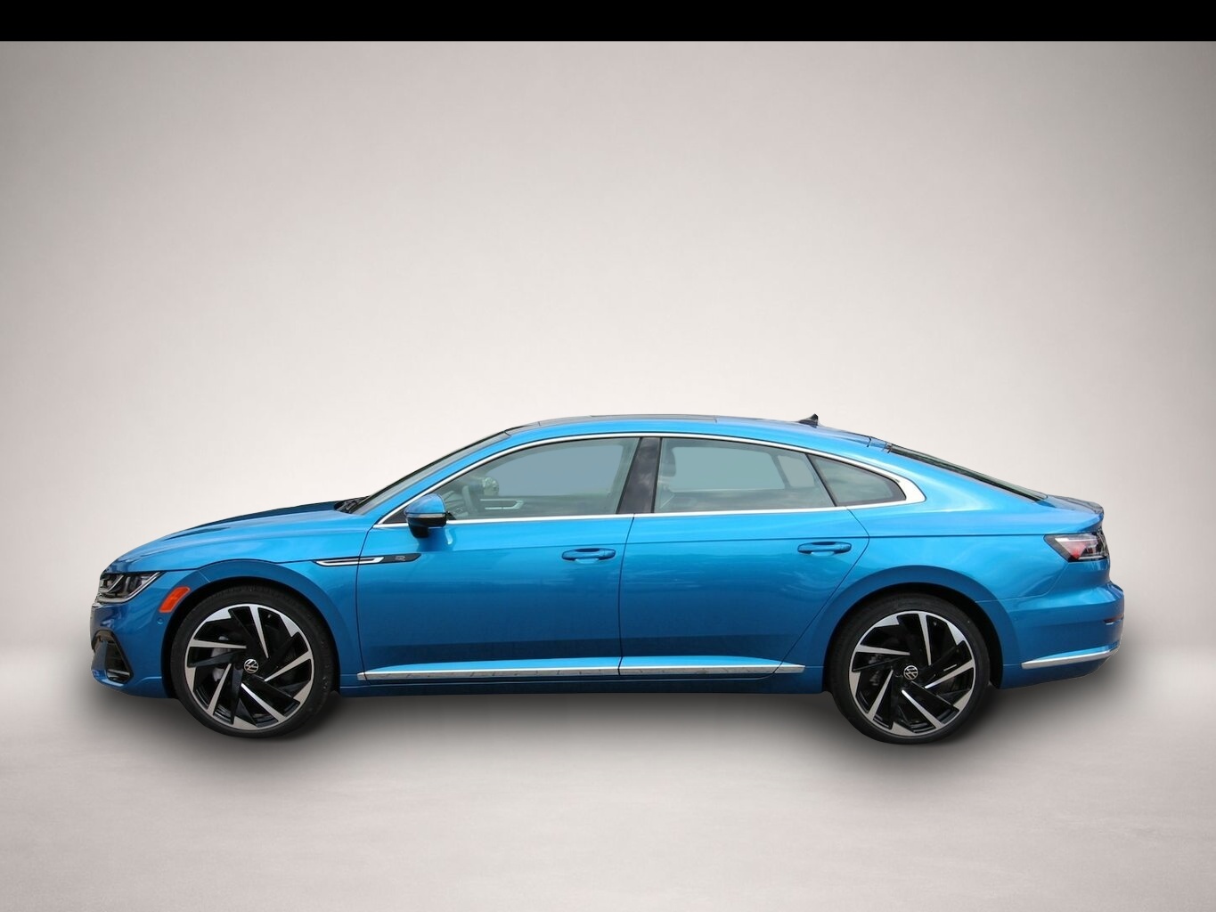 Volkswagen Arteon (10/2025, Benzin)