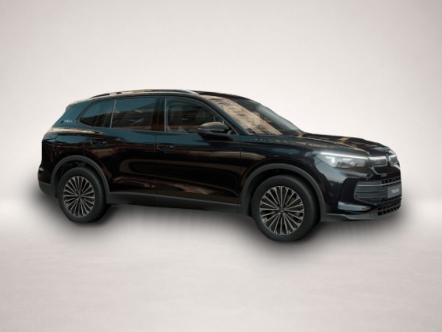 Volkswagen Tiguan (10/2025, )