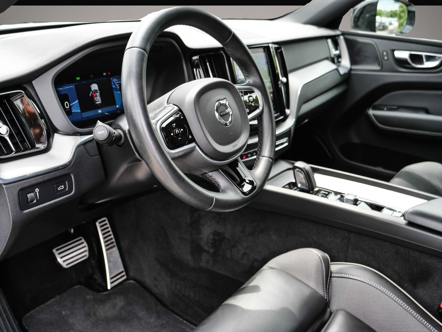 Volvo XC60 (12/2021, Benzin)