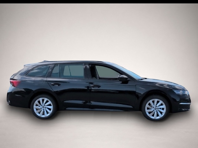 Skoda Octavia (11/2025, Benzin)
