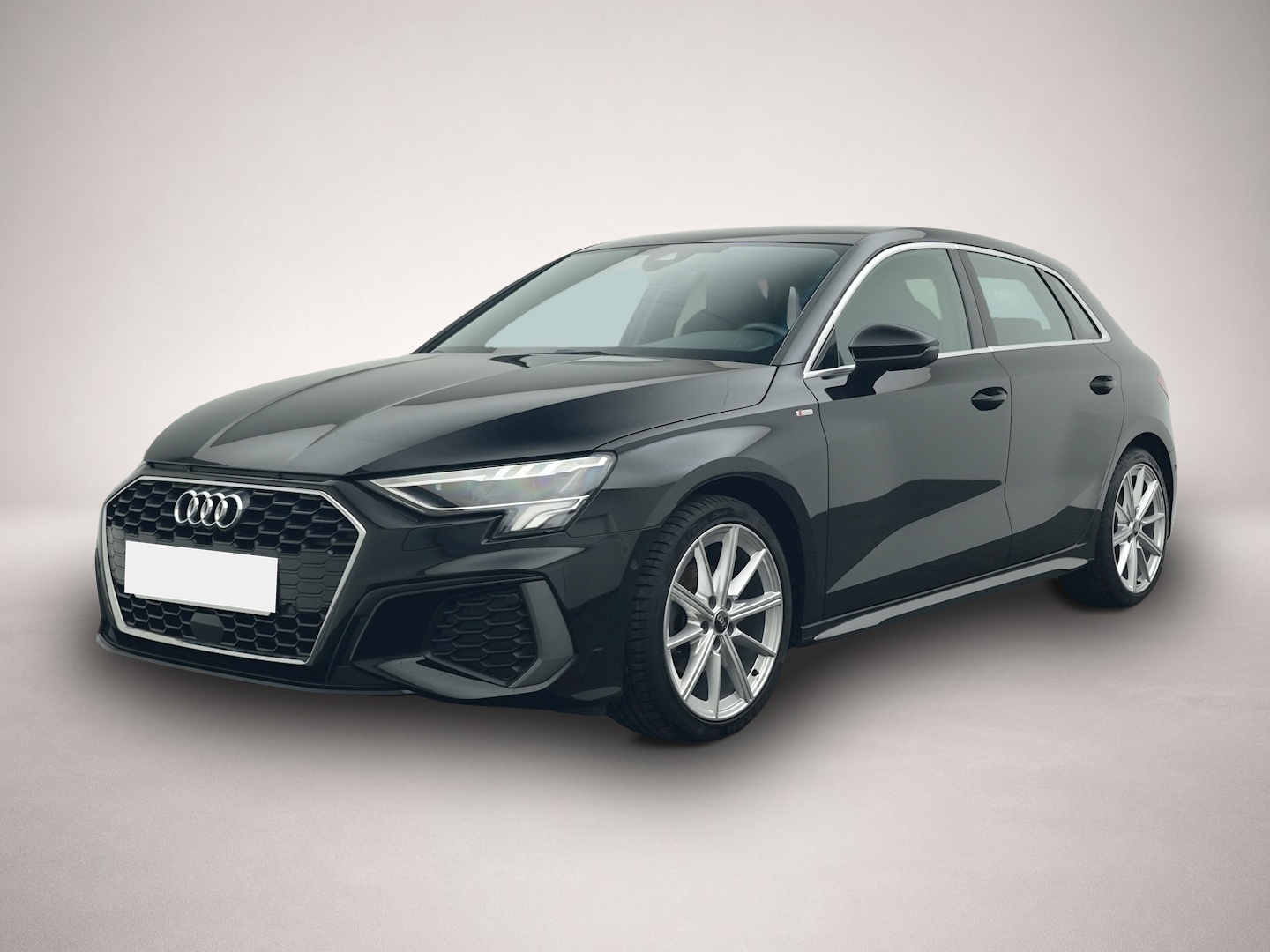 Audi A3 (03/2023, Benzin)