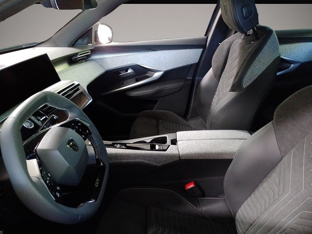Peugeot 3008 (06/2025, Benzin)