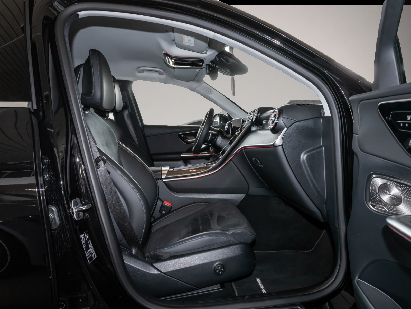 Mercedes-Benz GLC 300 (09/2025, Hybrid (Benzin/Elektro))