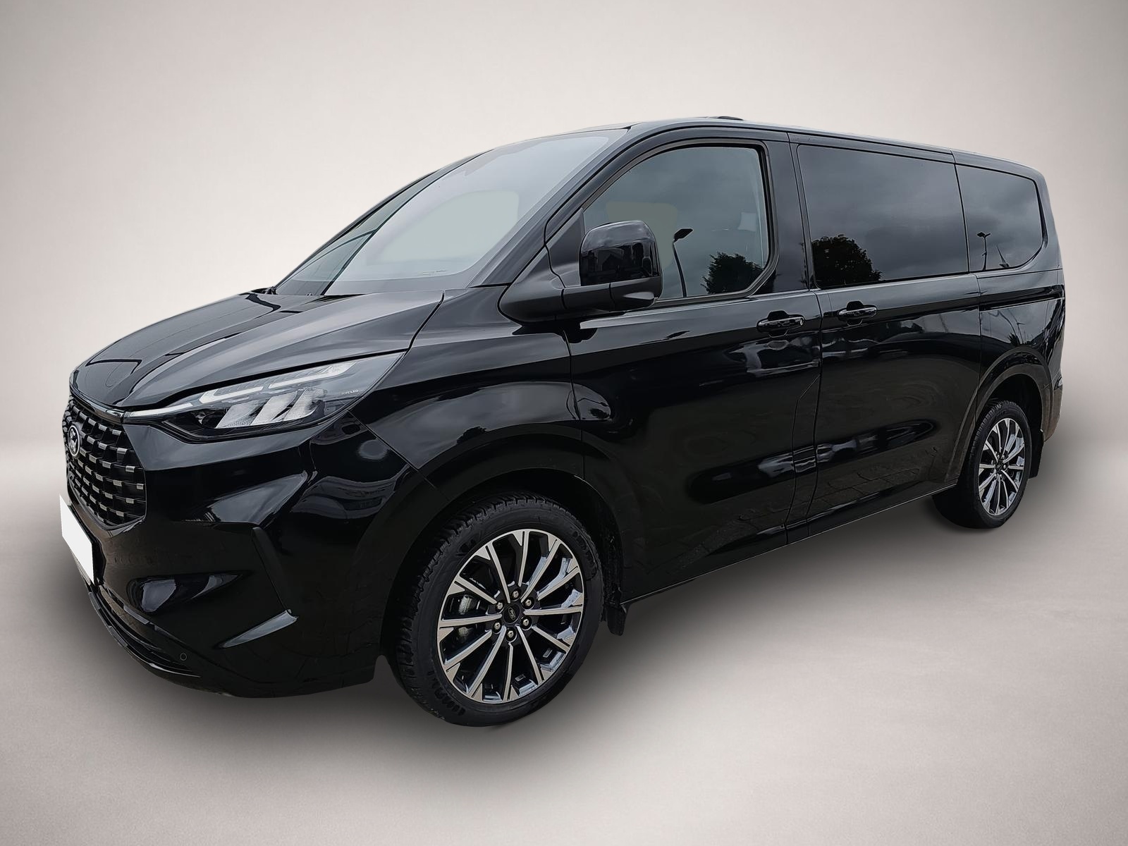 Ford Tourneo Custom (02/2026, Diesel)