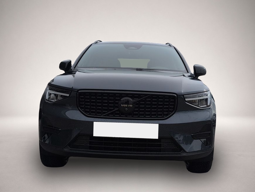 Volvo XC40 (09/2025, Benzin)
