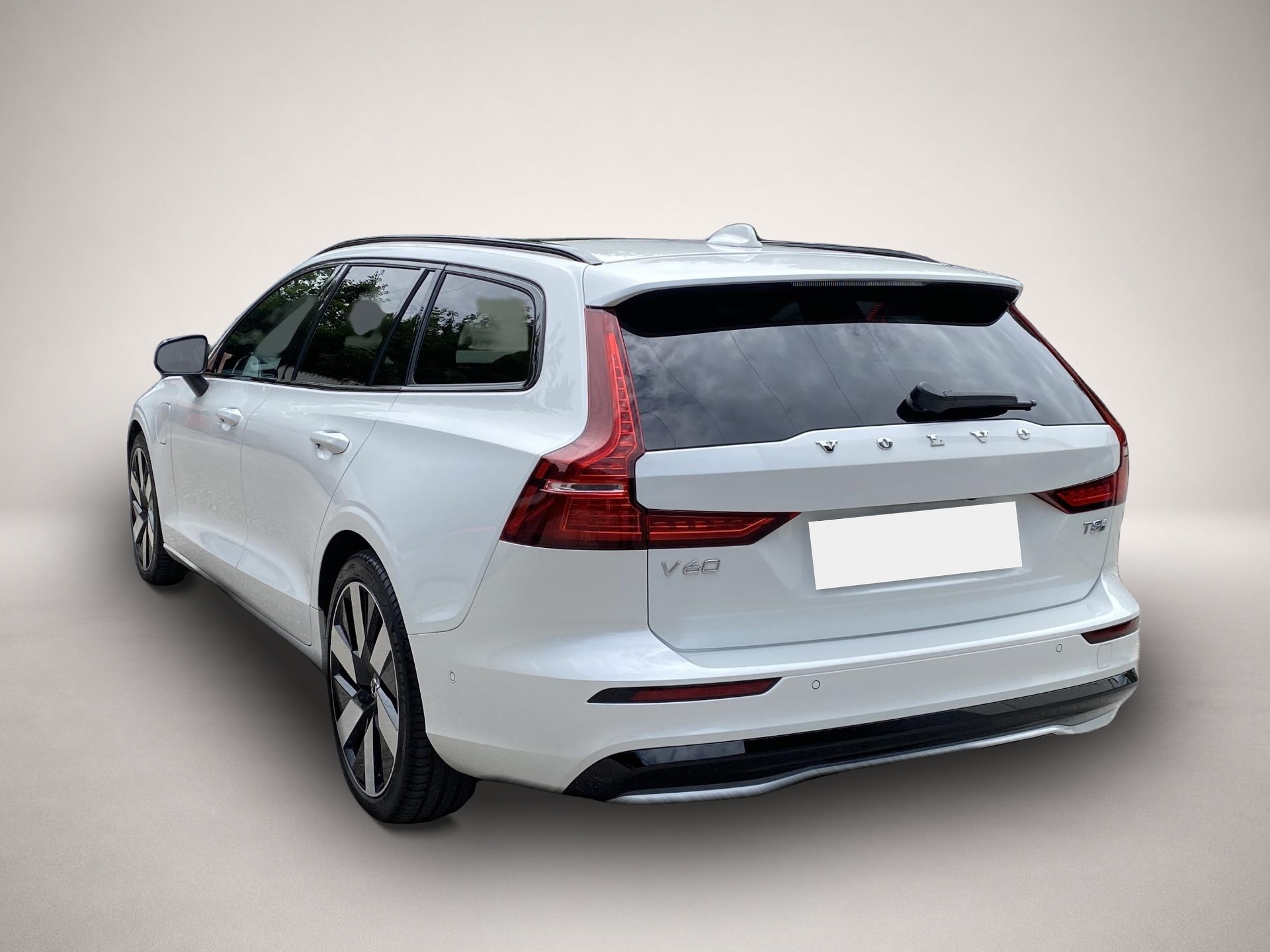 Volvo V60 (06/2024, Hybrid (Benzin/Elektro))