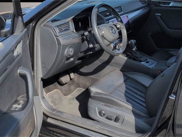 Skoda Superb (11/2021, Diesel)