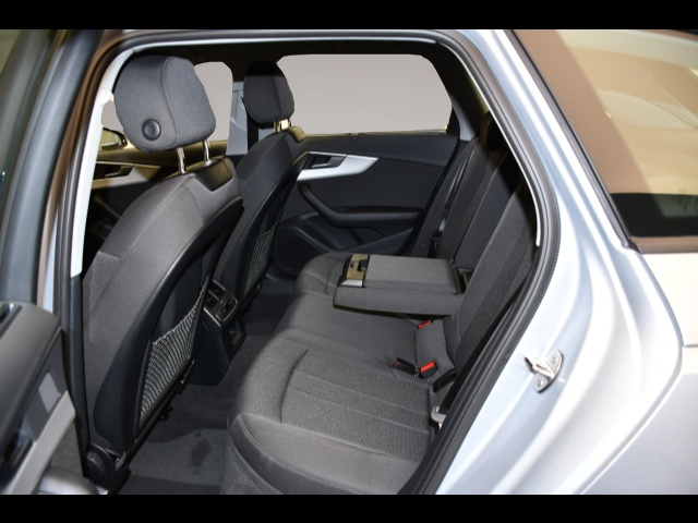 Audi A4 (11/2024, Diesel)