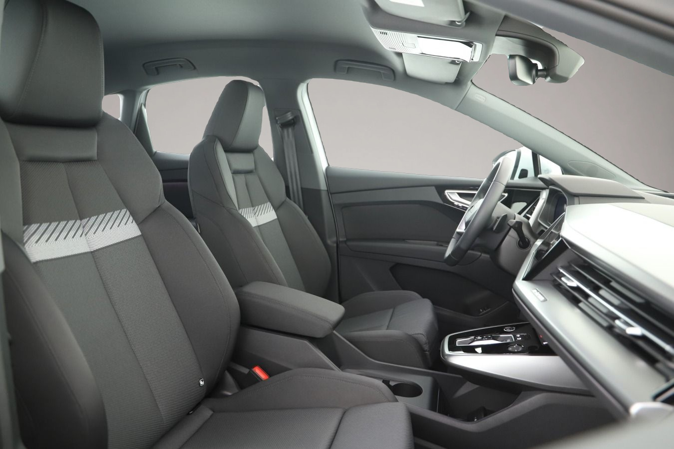 Audi e-tron (10/2025, ELECTRIC)