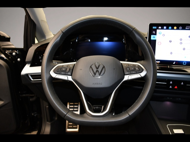 Volkswagen Golf (09/2025, )
