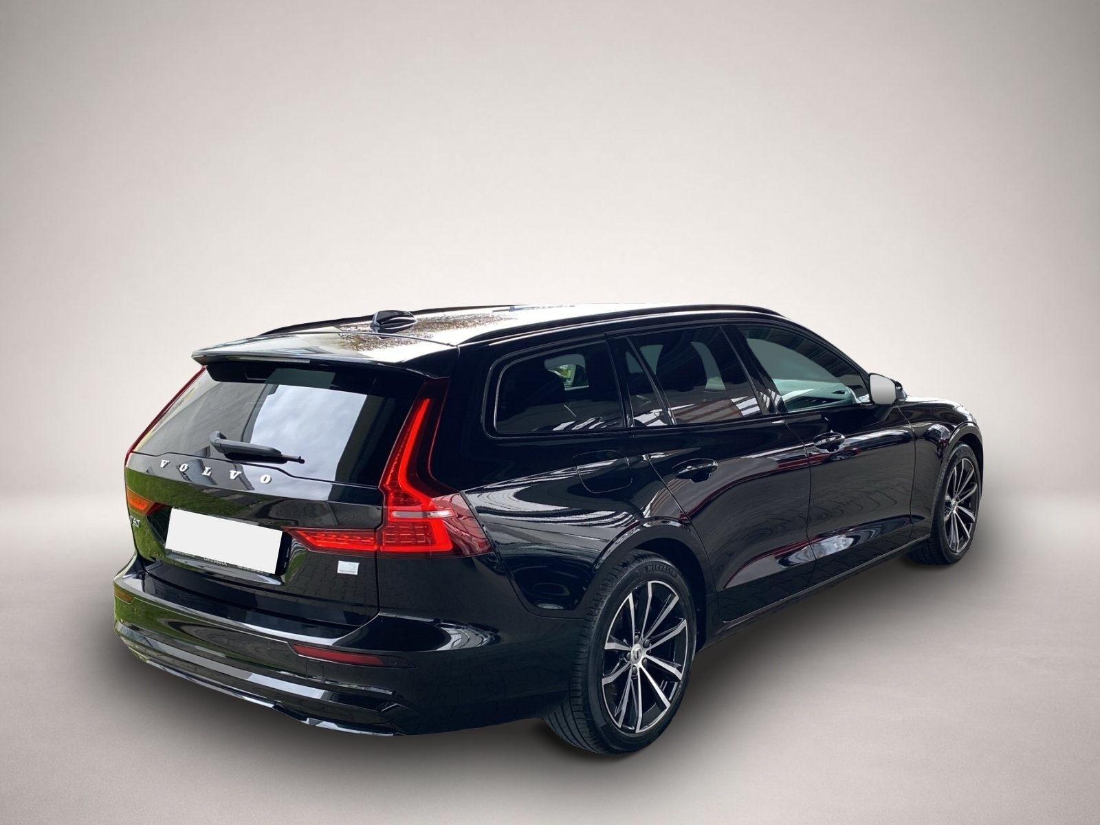 Volvo V60 (11/2022, )