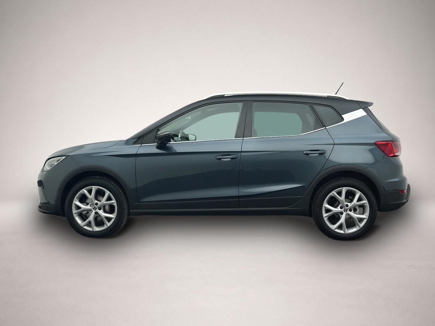 Seat Arona (01/2025, Benzin)