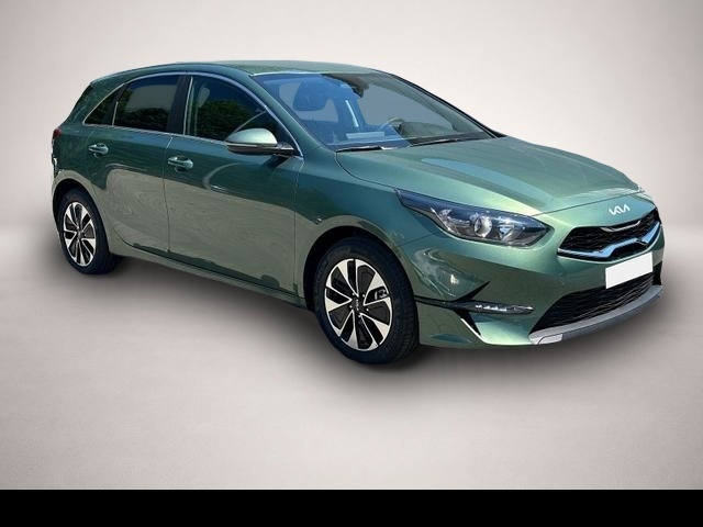 KIA cee'd / Ceed (01/2026, Benzin)