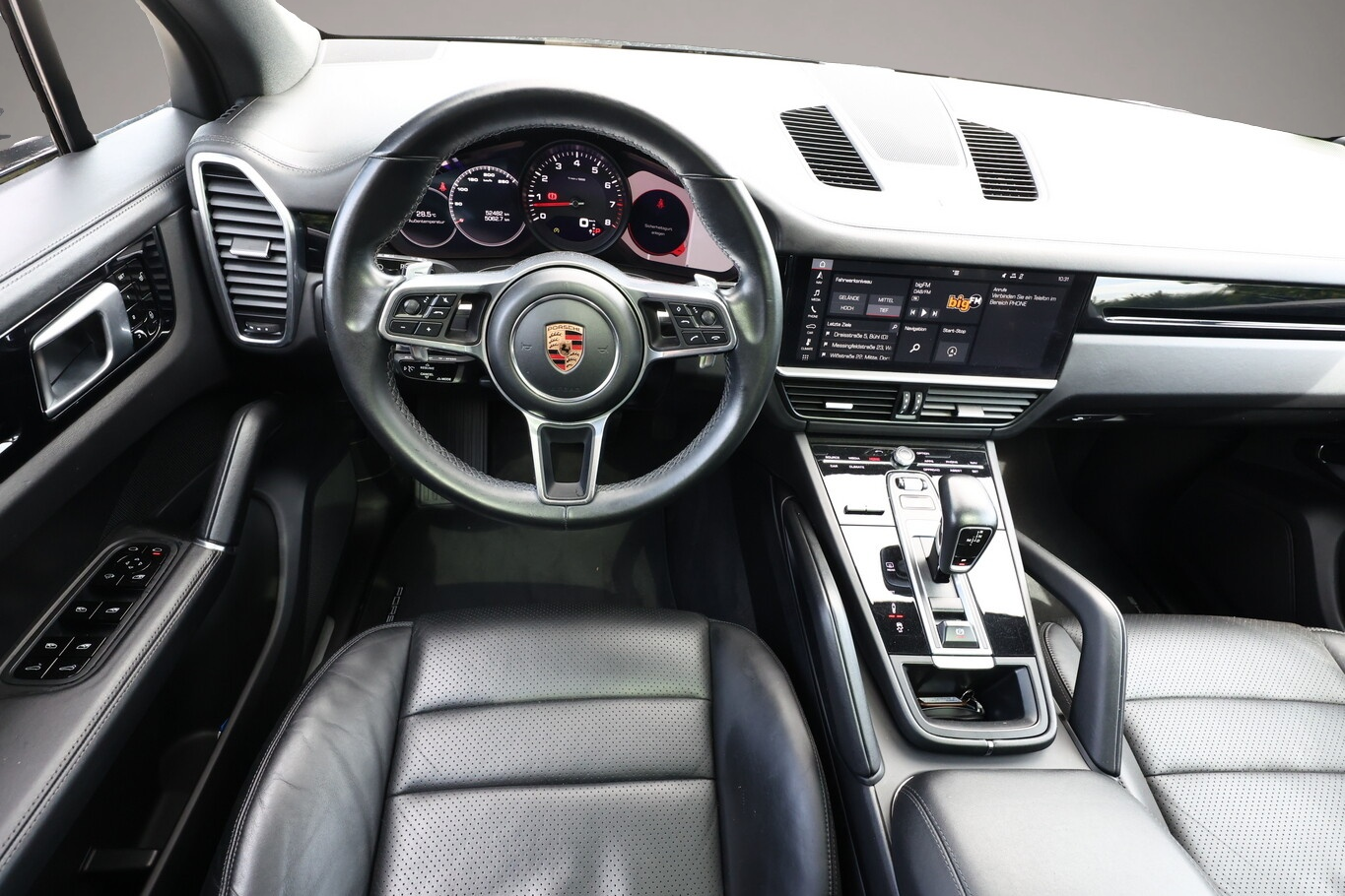 Porsche Cayenne (04/2018, )