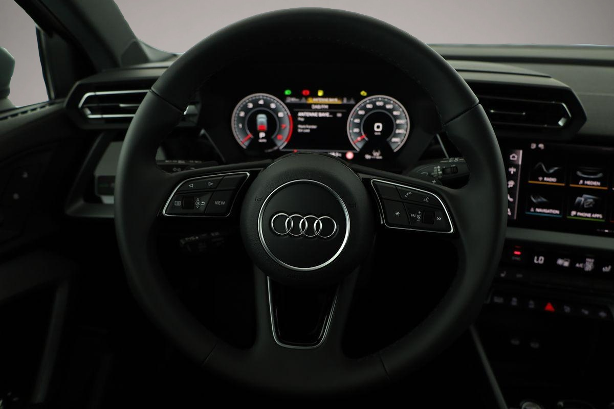 Audi quattro (05/2026, Benzin)