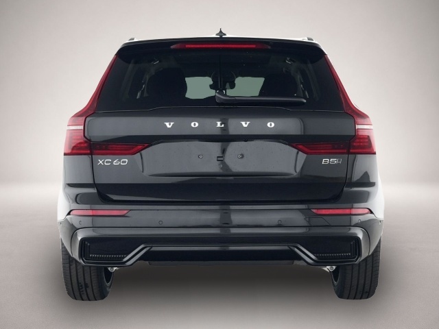Volvo XC60 (07/2025, Benzin)