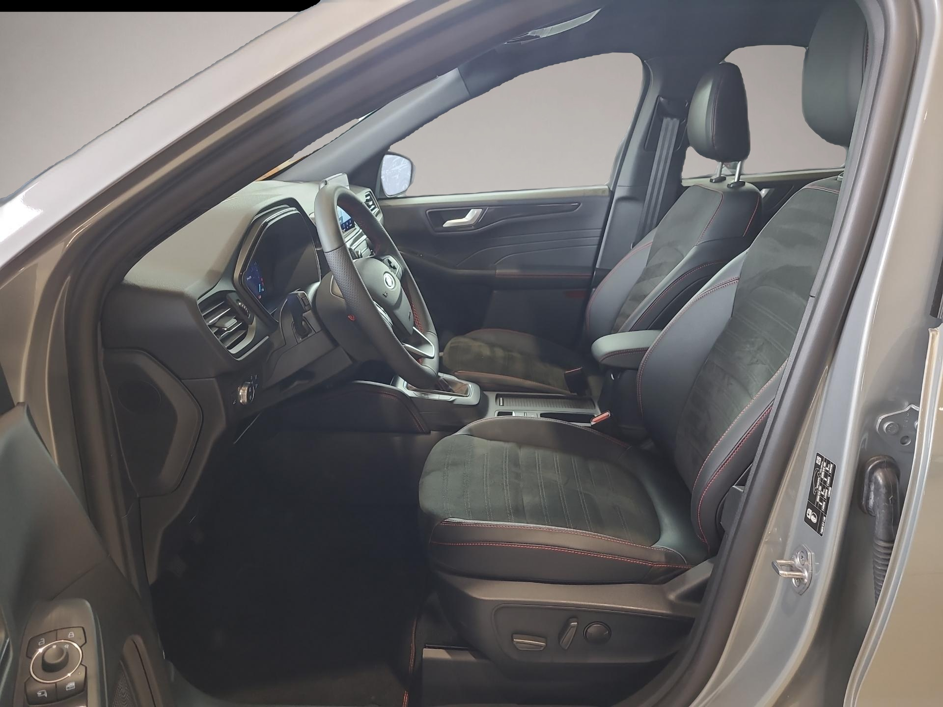 Ford Kuga (07/2023, Benzin)
