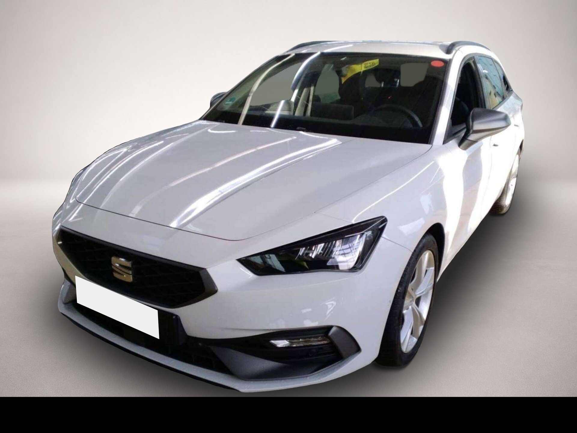 Seat Leon (08/2025, Benzin)