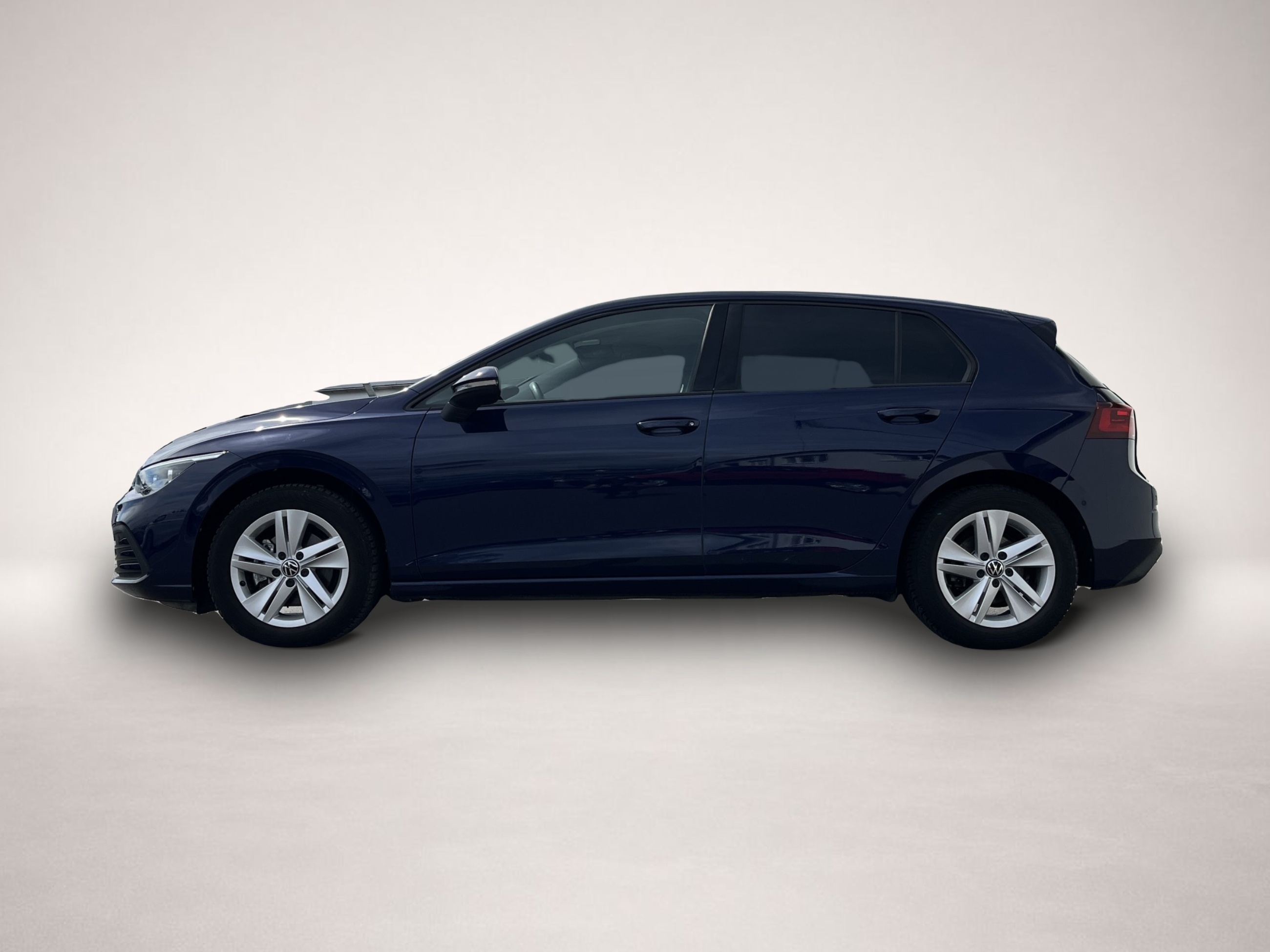 Volkswagen Golf (04/2021, Benzin)