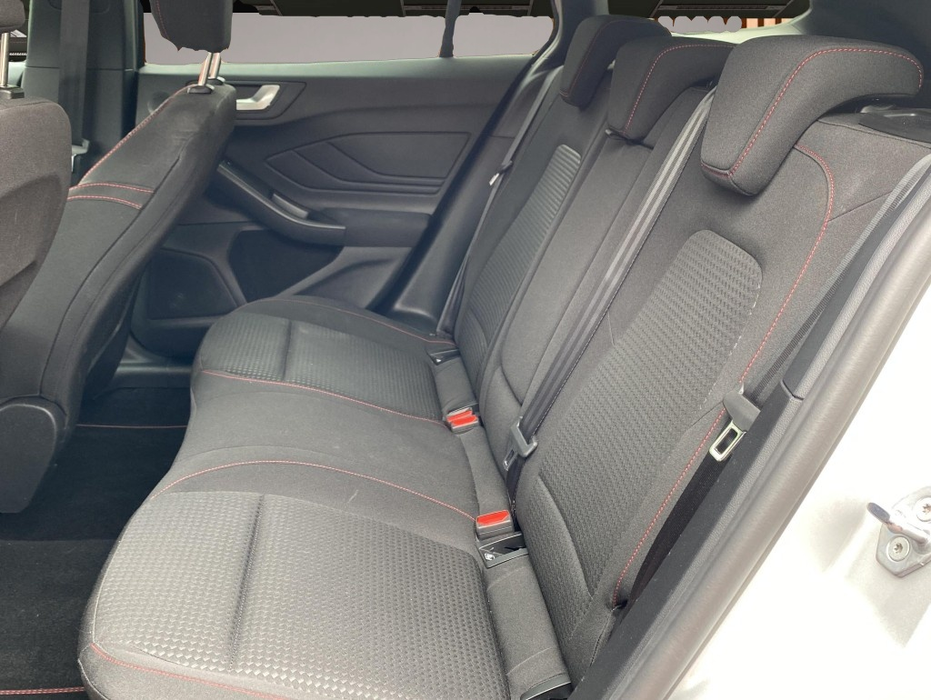 Ford Focus (11/2024, Benzin)