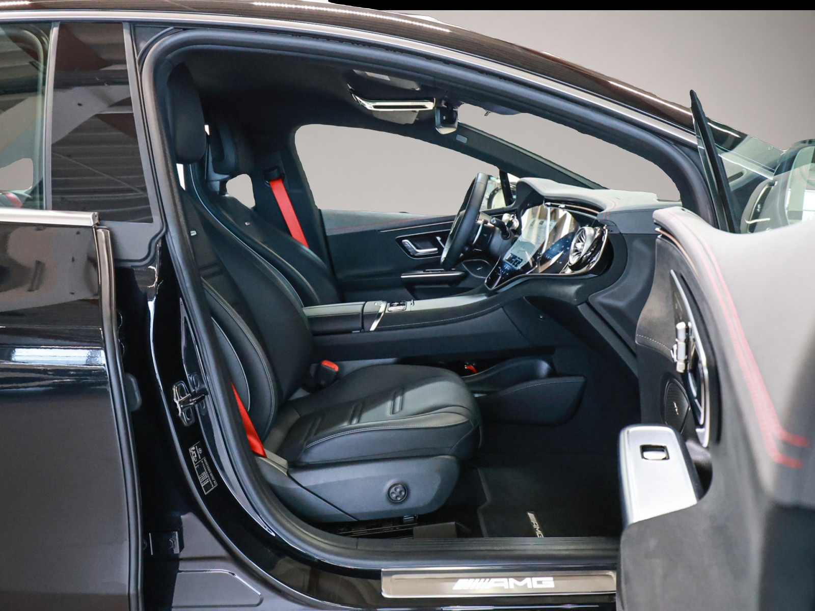 Mercedes-Benz EQE (08/2024, ELECTRIC)