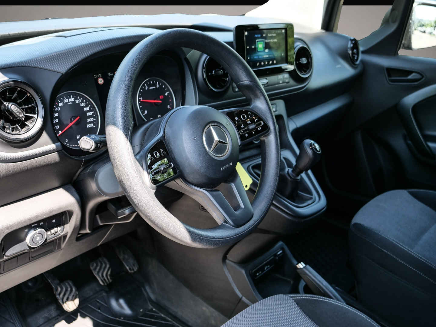 Mercedes-Benz Other (06/2023, Diesel)