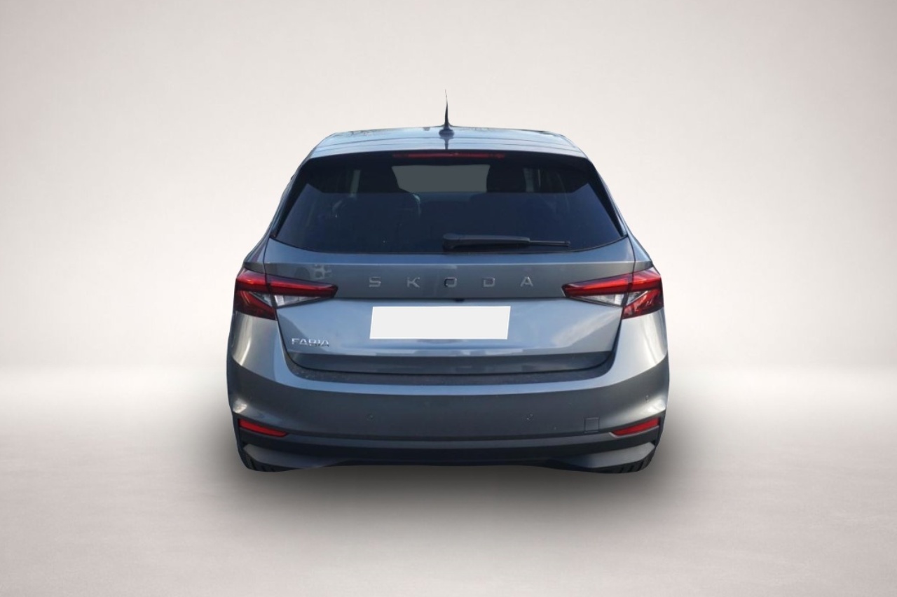 Skoda Fabia (12/2025, Benzin)