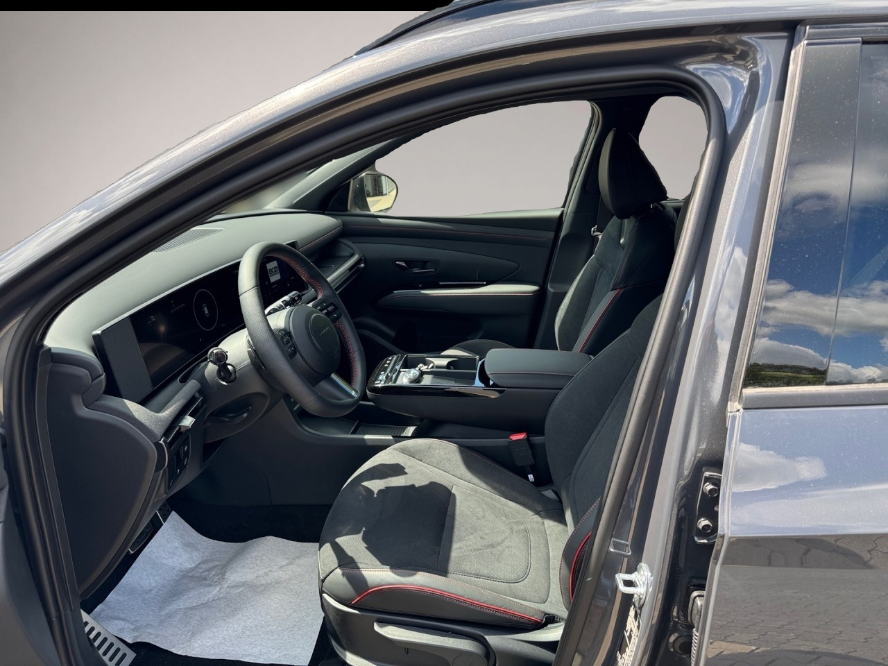 Hyundai Tucson, image 5 of 6