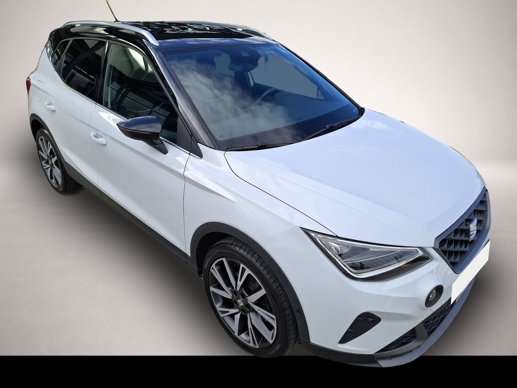 Seat Arona (12/2022, Benzin)