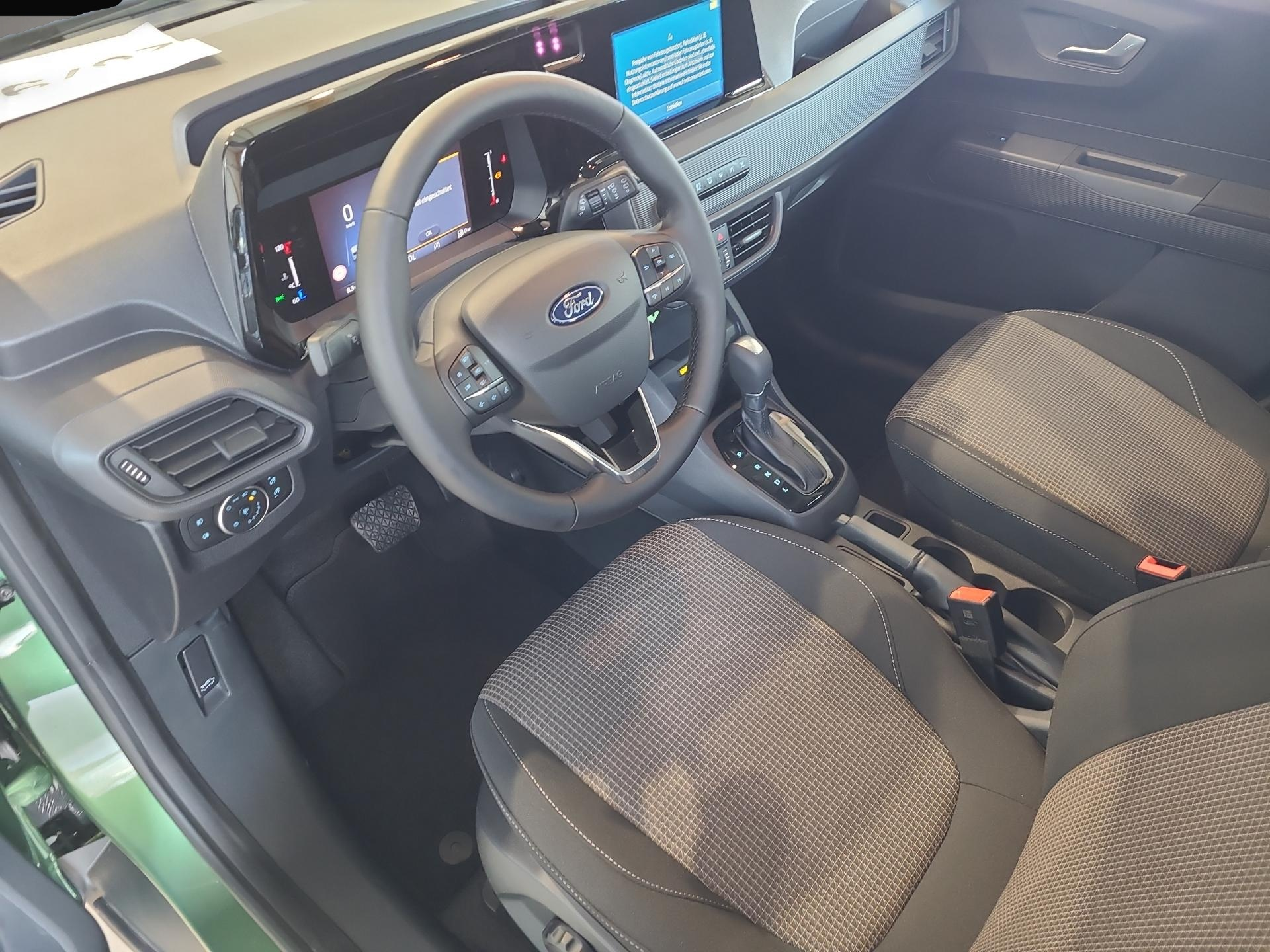 Ford Tourneo Courier (05/2026, Benzin)
