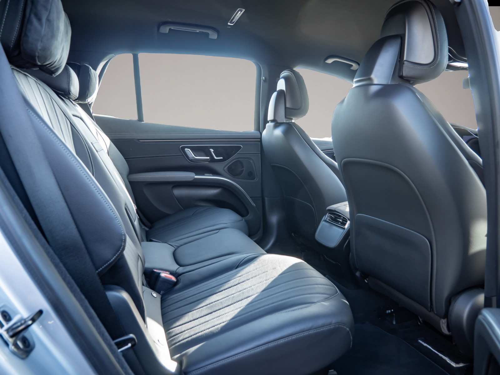 Mercedes-Benz EQS SUV (08/2023, ELECTRIC)