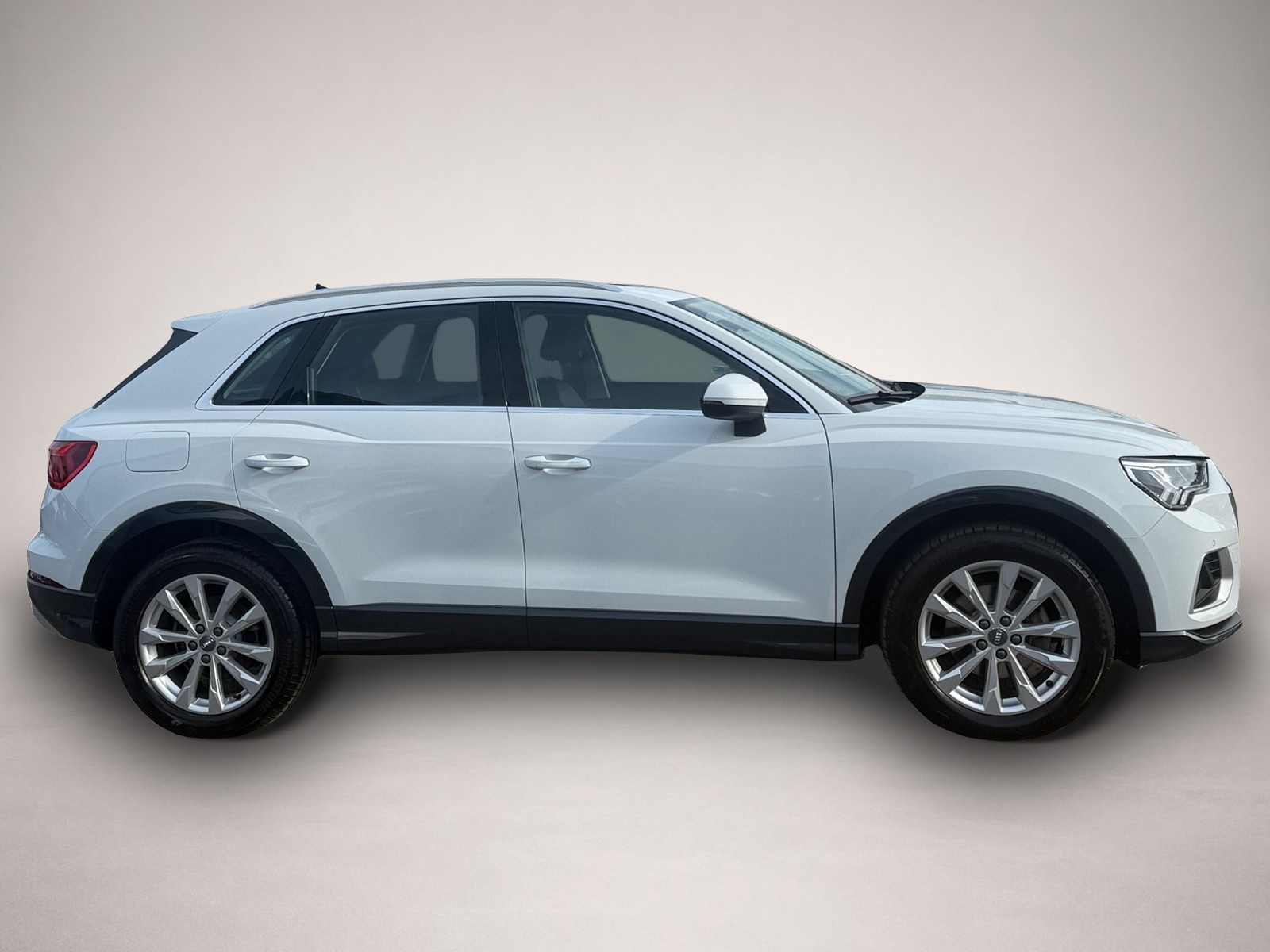 Audi Q3 (02/2020, Benzin)