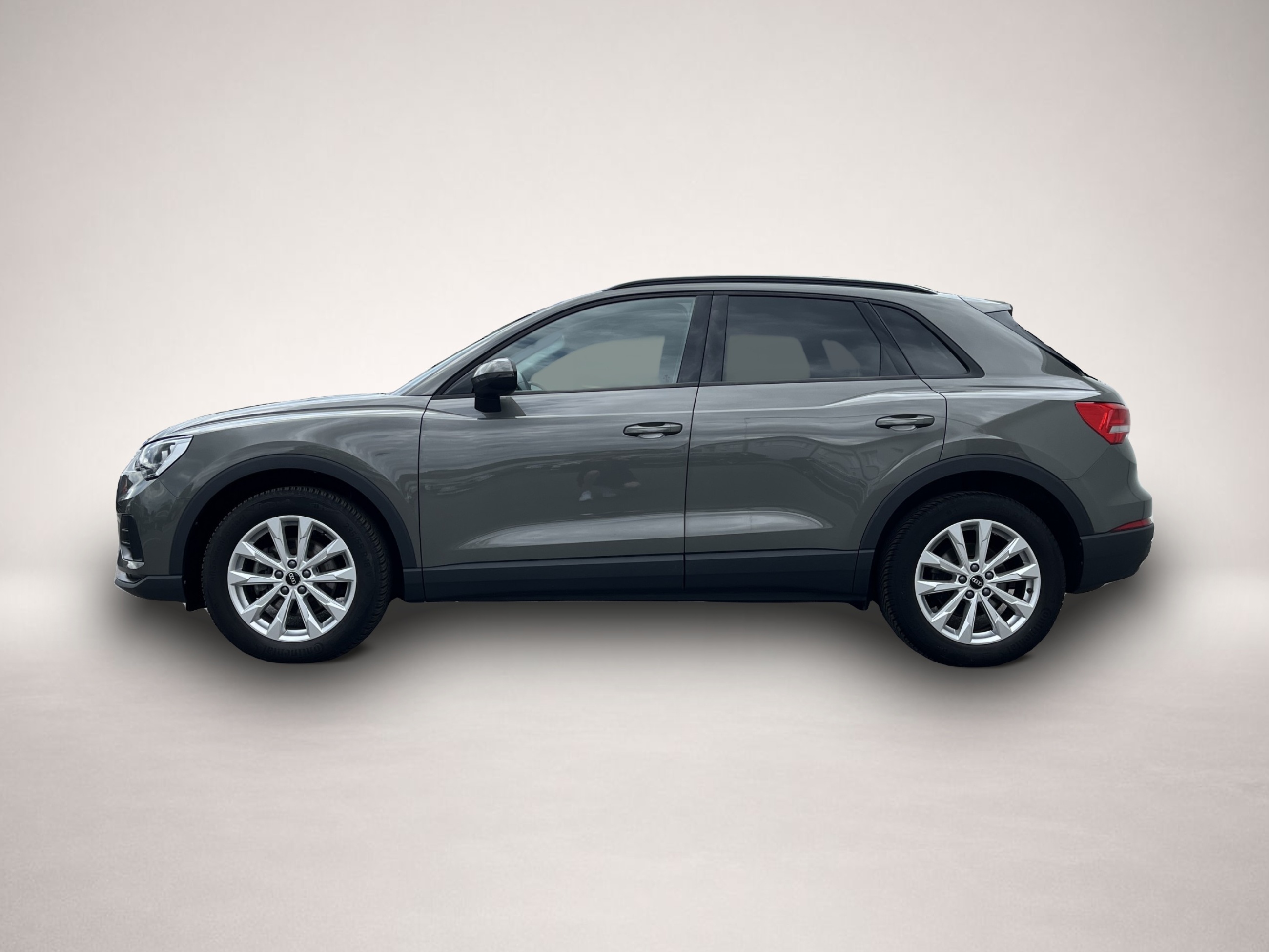 Audi Q3 (04/2024, Benzin)