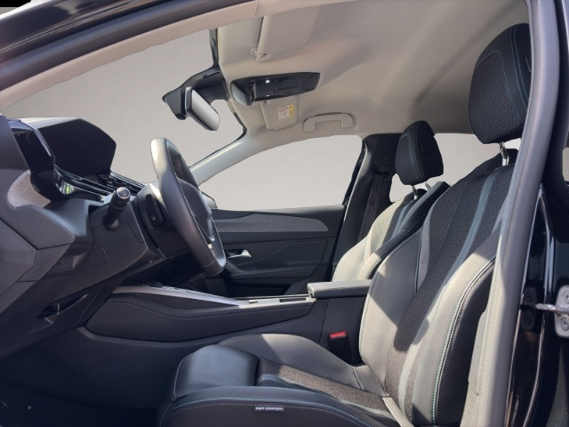 Peugeot 308 (02/2024, Benzin)