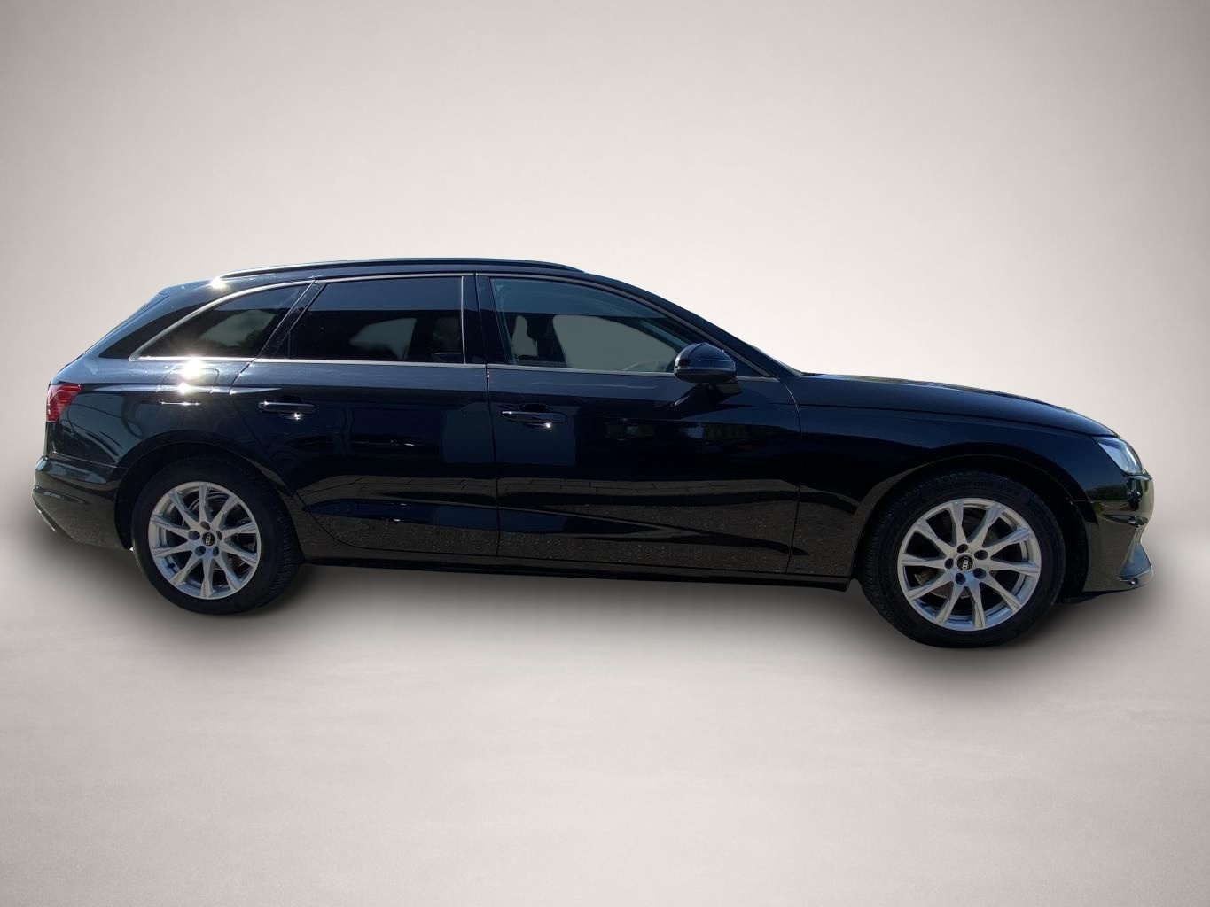 Audi A4 (05/2022, )