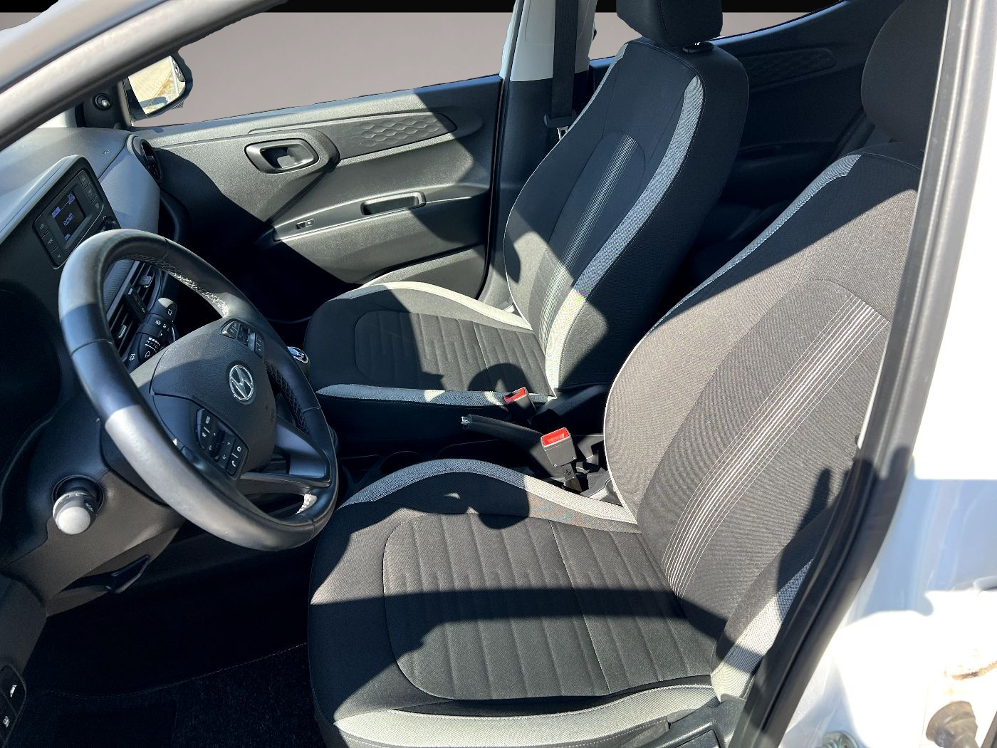 Hyundai i10 (01/2023, Benzin)