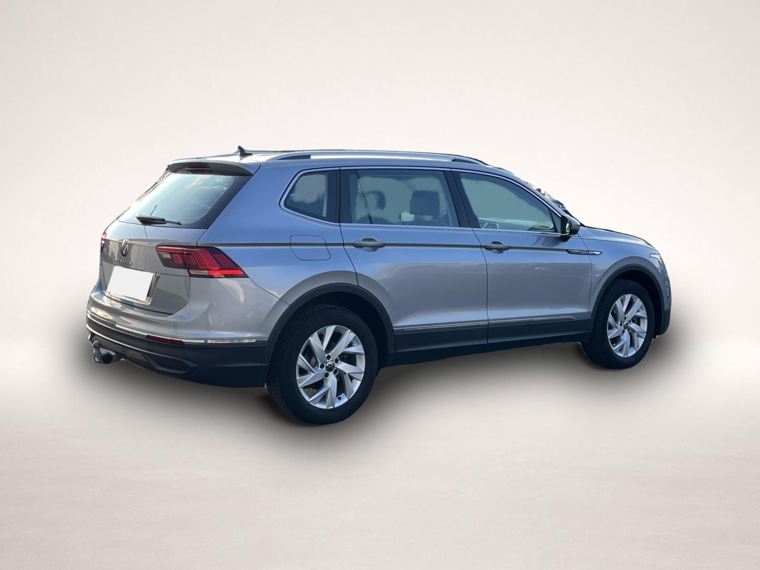 Volkswagen Tiguan Allspace (03/2025, Benzin)