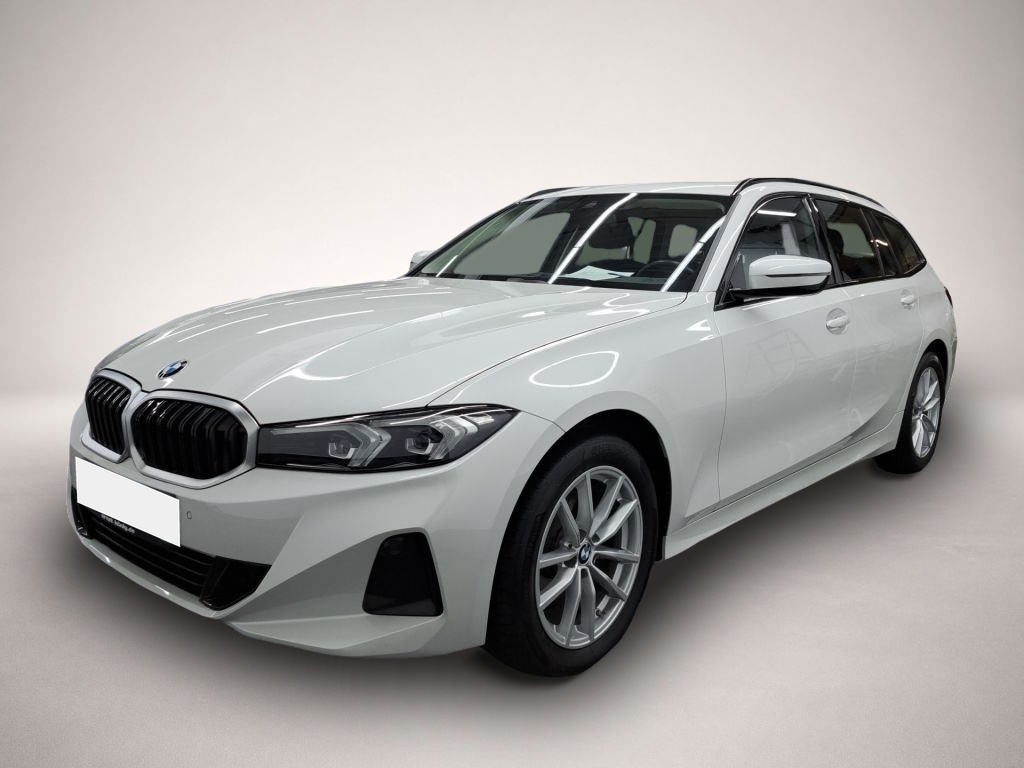 BMW 320 (01/2023, )