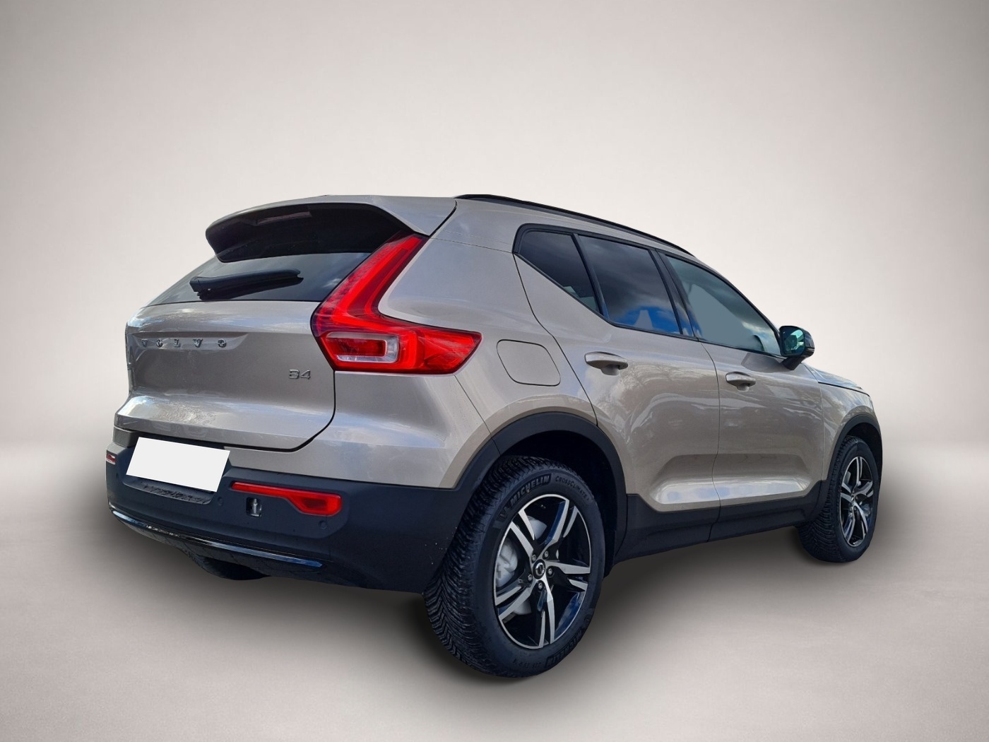 Volvo XC40 (04/2024, Benzin)