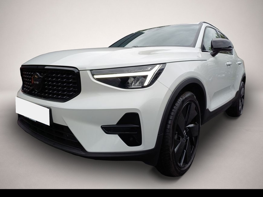 Volvo XC40 (05/2025, Benzin)
