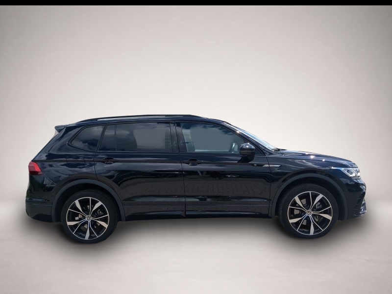 Volkswagen Tiguan Allspace (08/2024, Benzin)