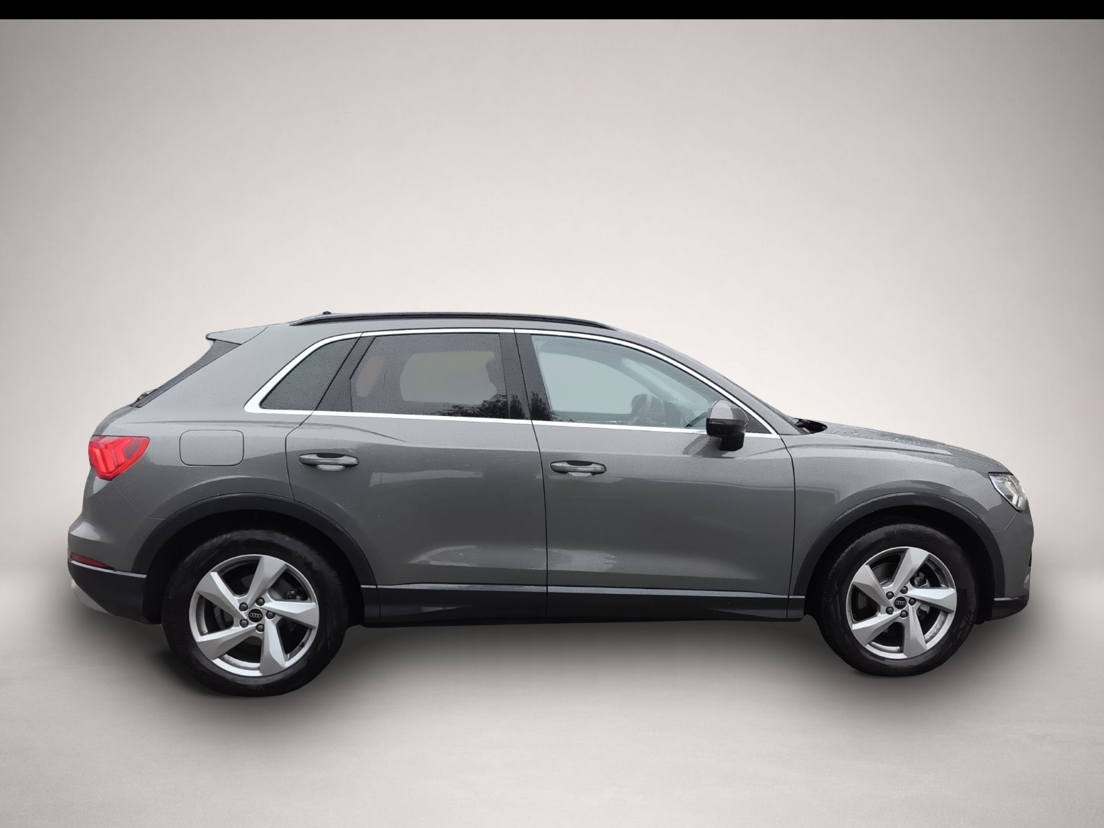 Audi Q3 (07/2025, Benzin)
