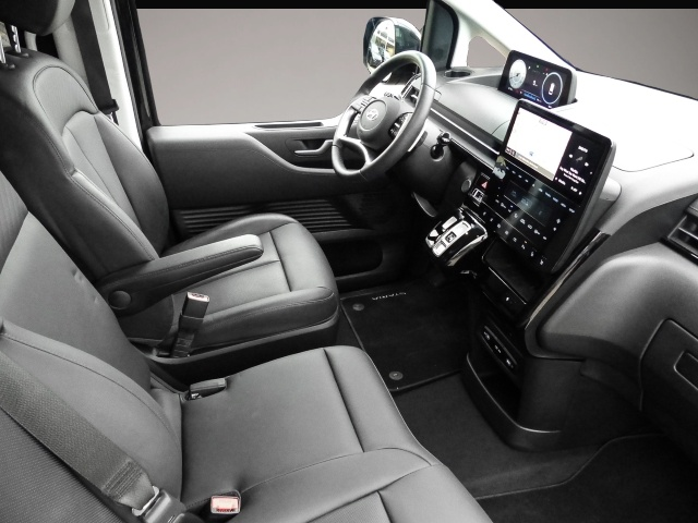 Hyundai STARIA (12/2023, Diesel)