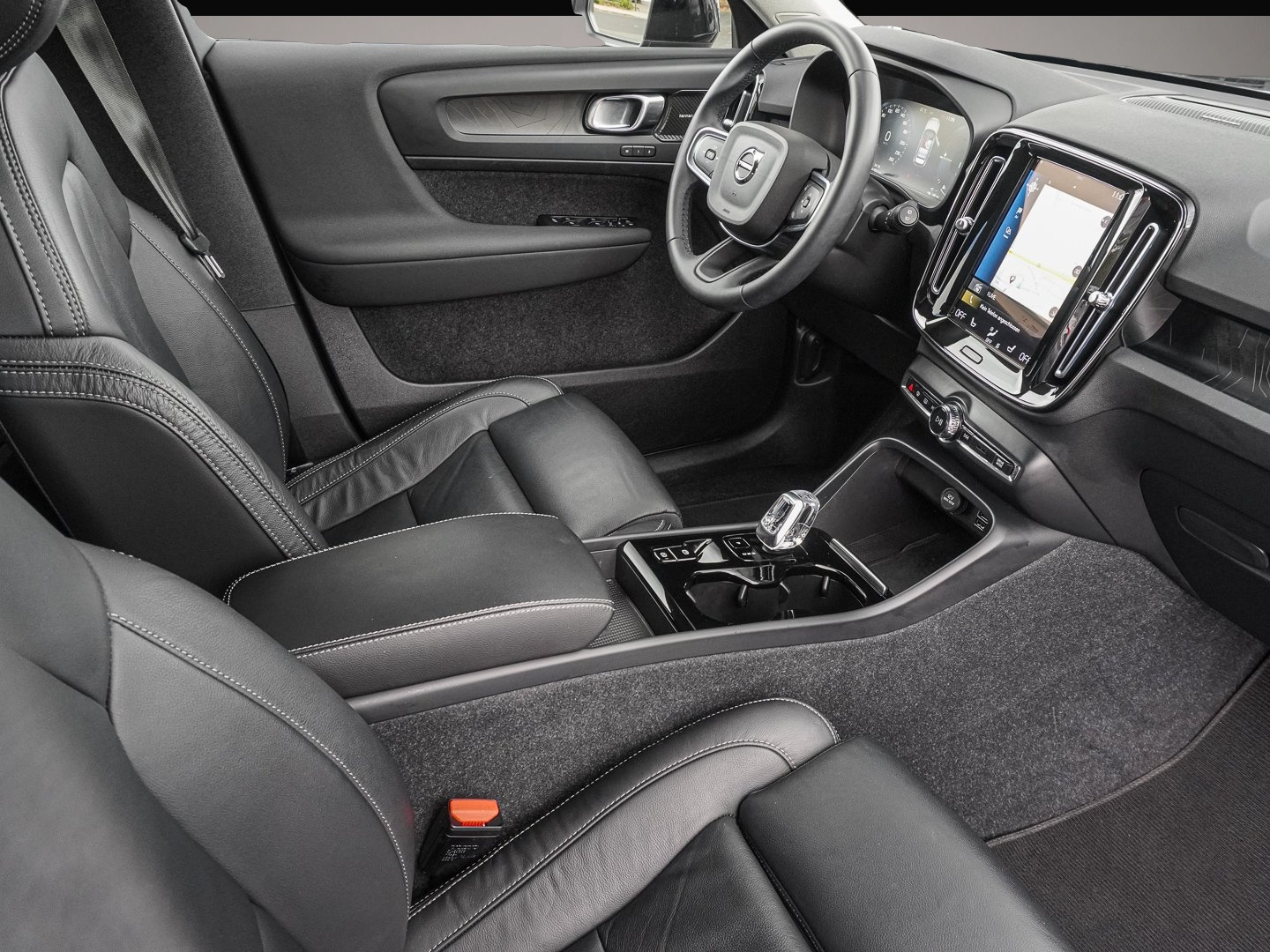 Volvo XC40 (11/2023, )