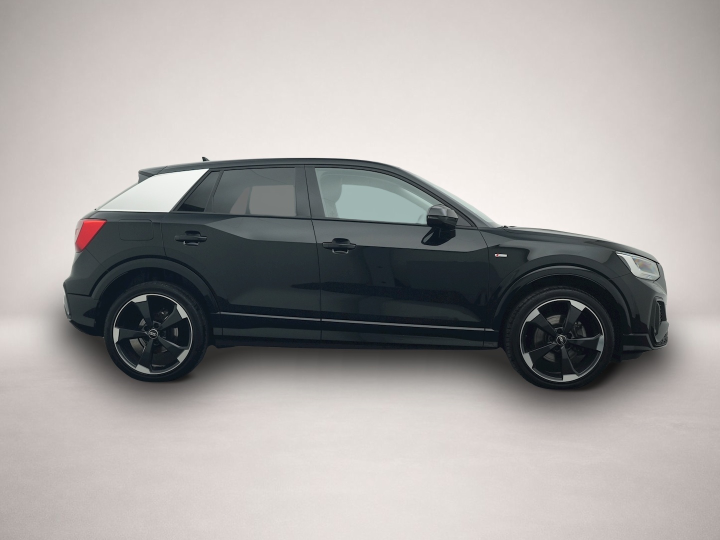 Audi Q2 (06/2023, Benzin)